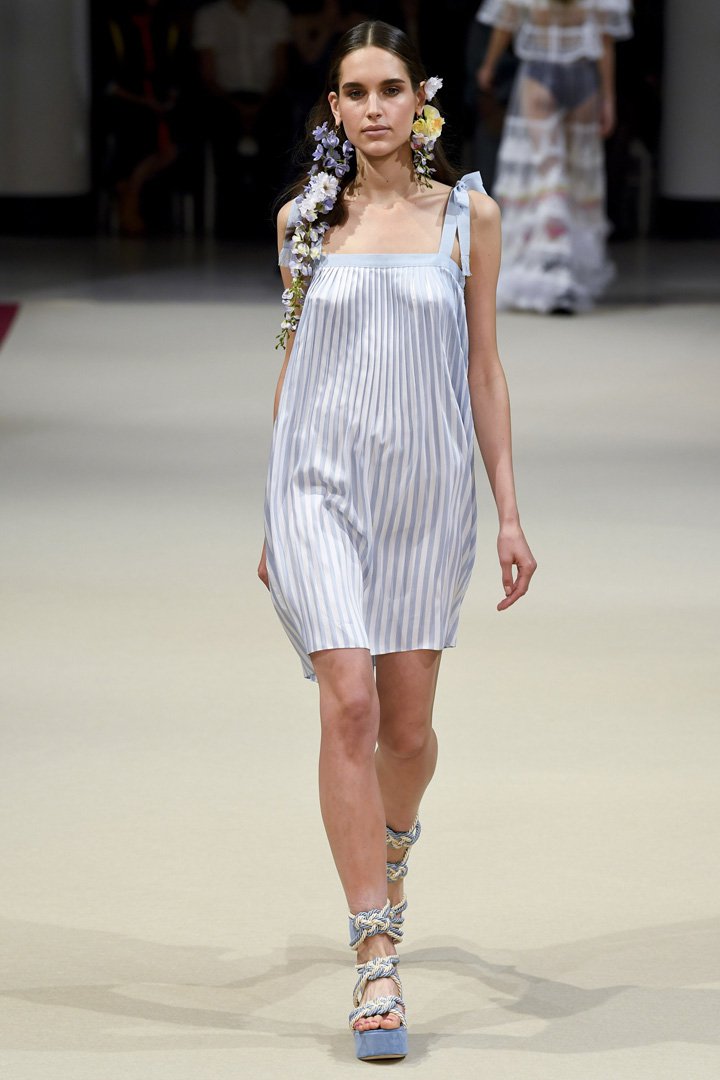 alexis mabille 2018巴黎时装周时装秀