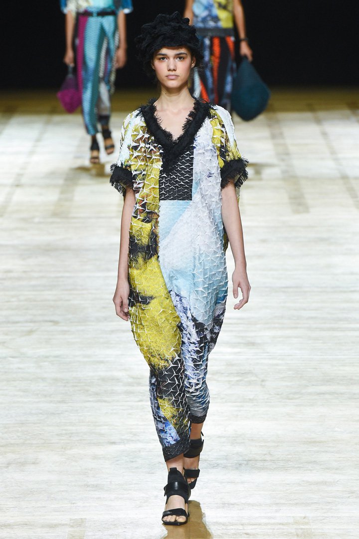 issey miyake（三宅一生）2018巴黎时装周时装秀