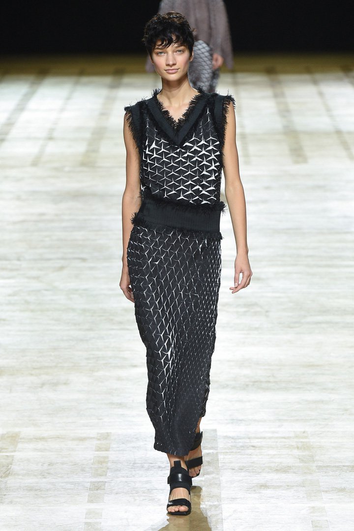 issey miyake（三宅一生）2018巴黎时装周时装秀