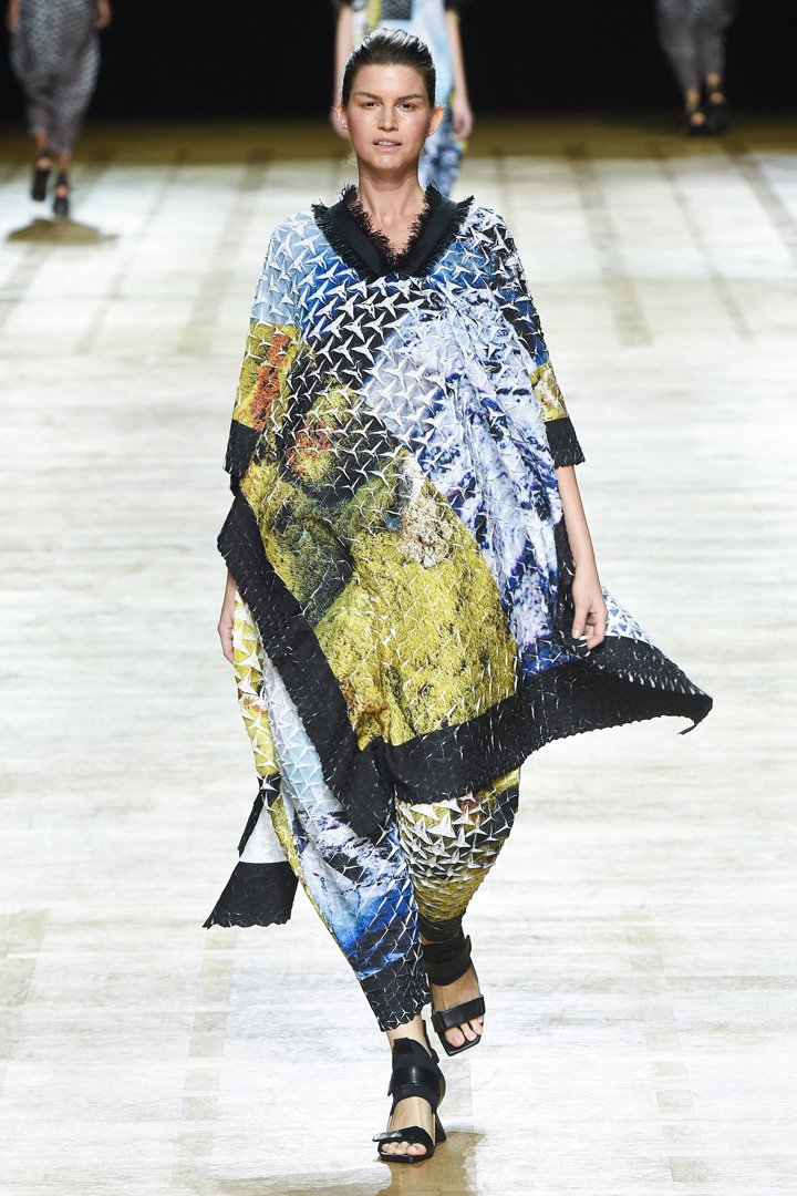 issey miyake（三宅一生）2018巴黎时装周时装秀