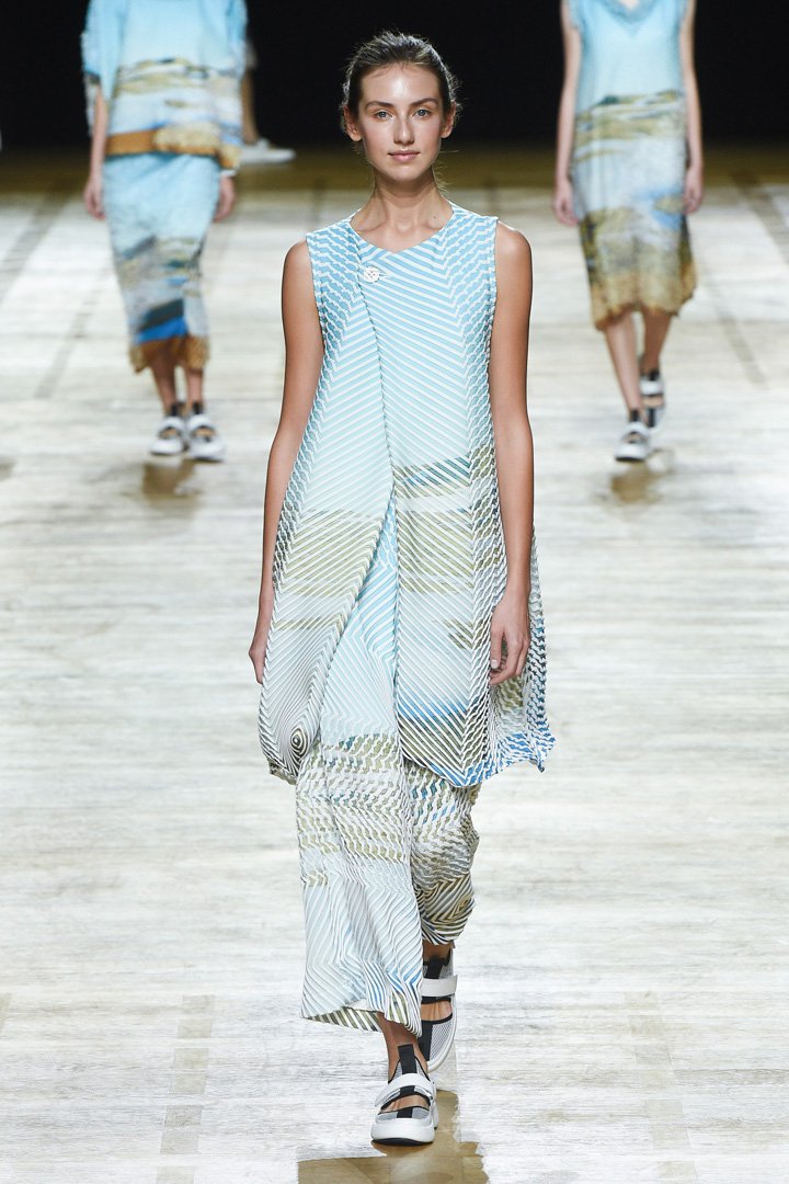 issey miyake（三宅一生）2018巴黎时装周时装秀