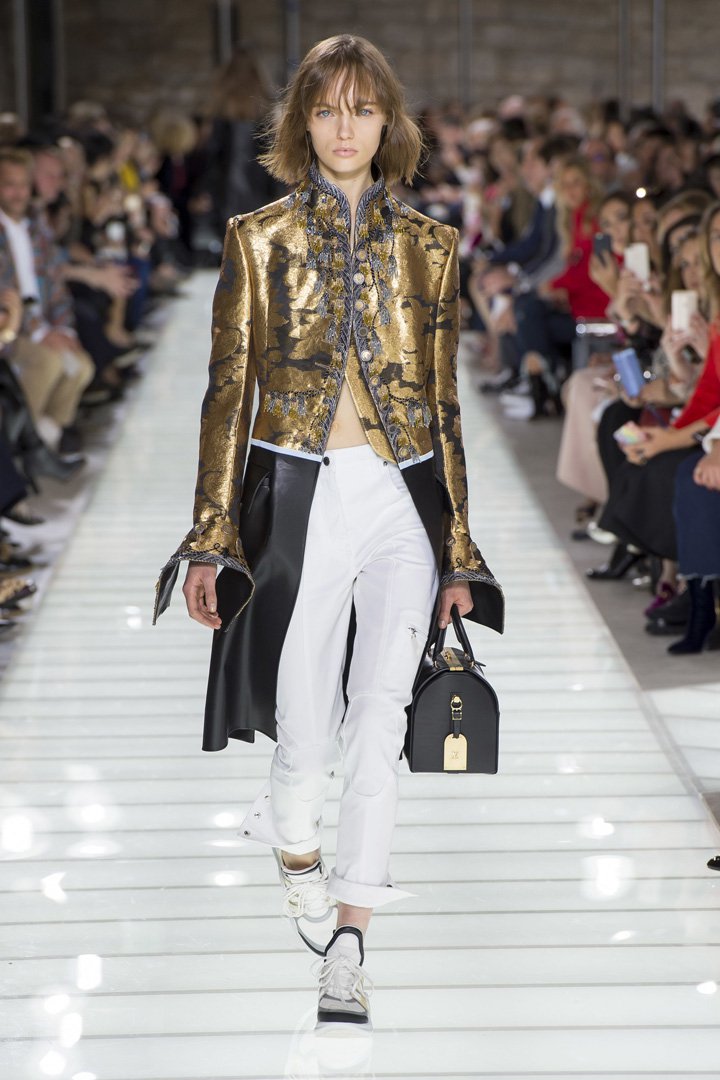 louis vuitton（路易威登）2018巴黎时装周时装秀