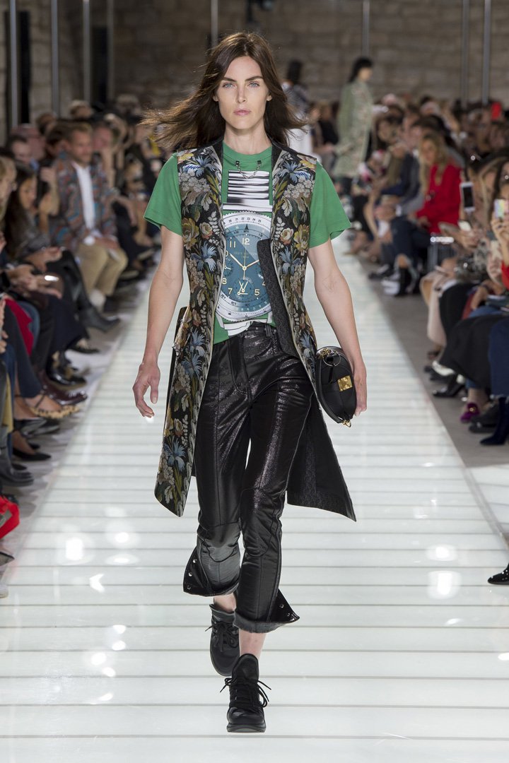 louis vuitton（路易威登）2018巴黎时装周时装秀