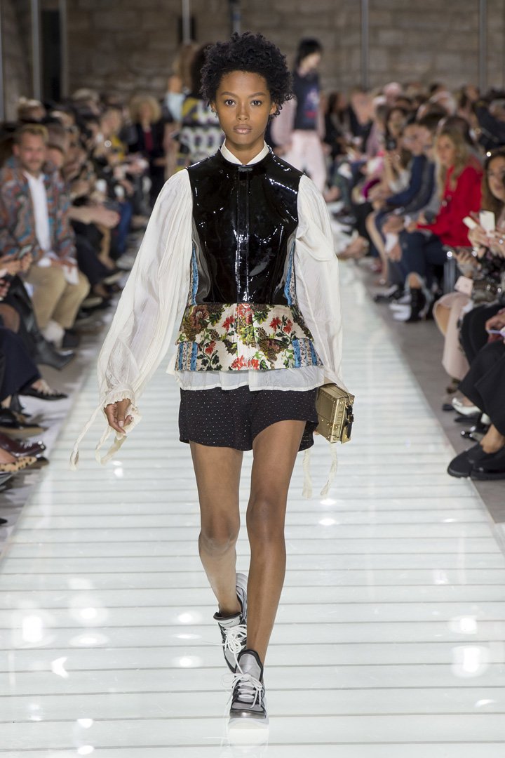 louis vuitton（路易威登）2018巴黎时装周时装秀