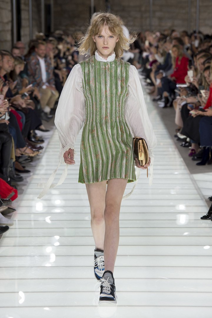 louis vuitton（路易威登）2018巴黎时装周时装秀