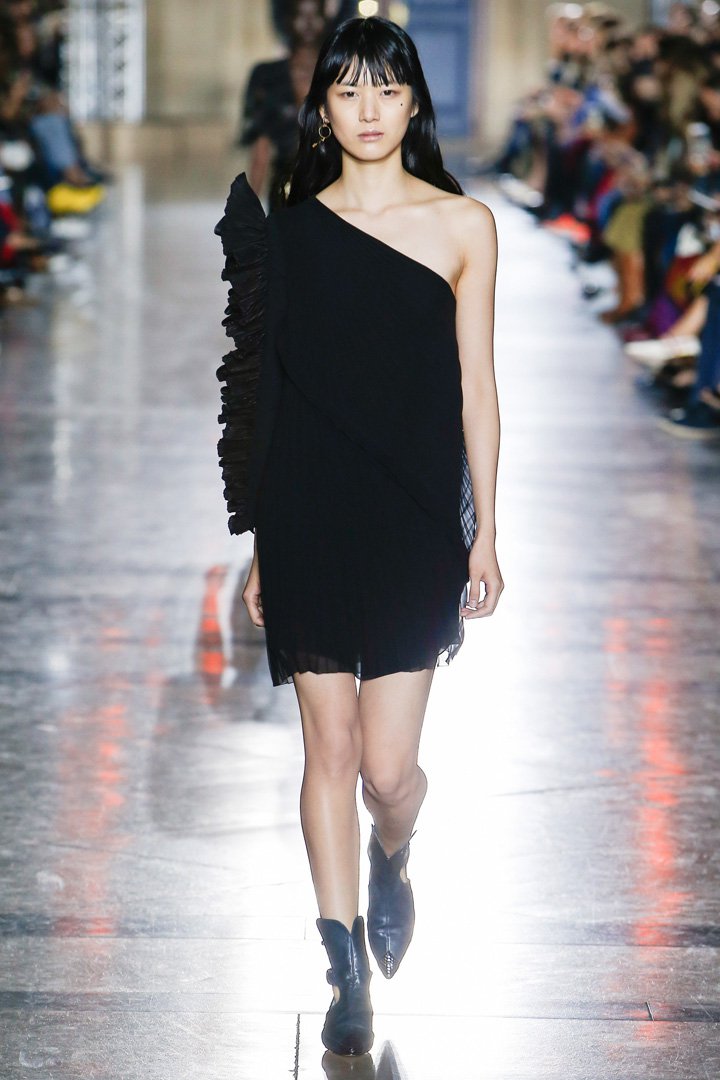 givenchy（纪梵希）2018巴黎时装周时装秀