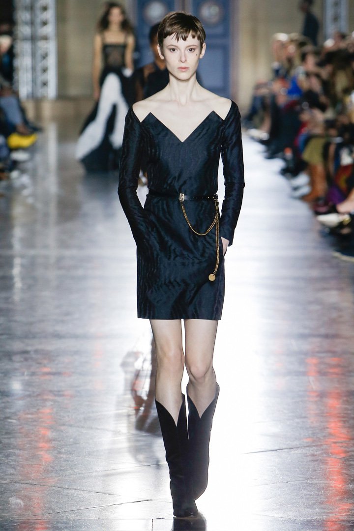 givenchy（纪梵希）2018巴黎时装周时装秀