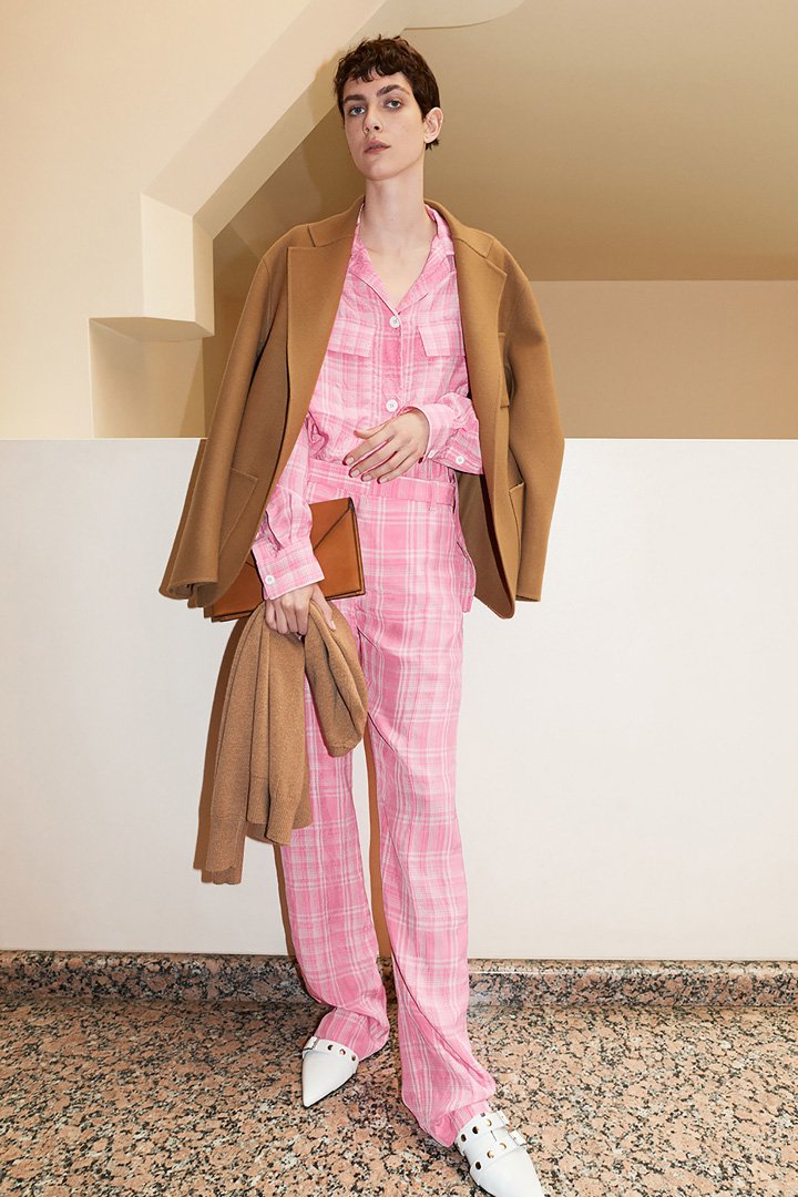victoria beckham 2018服装商业广告摄影图